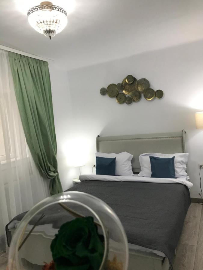 Relax Downtown Suite Constanta Exterior photo